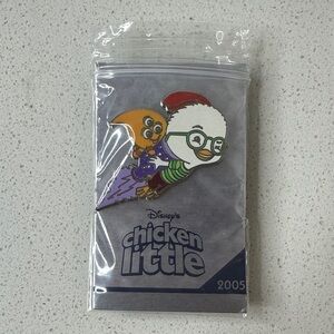 🏰 Disney Chicken Little 2005 Limited Edition Collectible Pin – Pixar